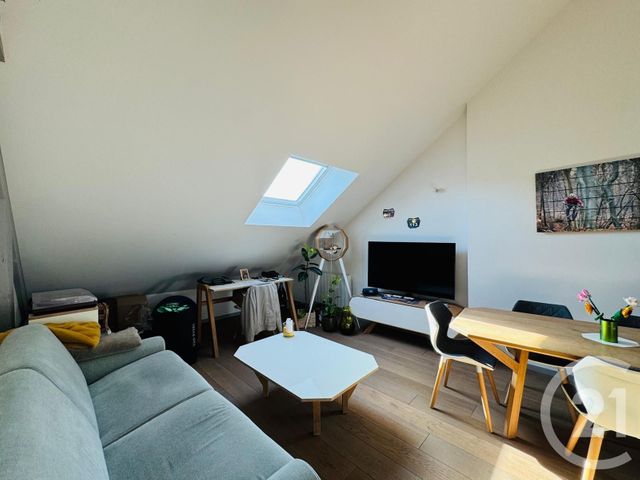 Appartement 2 pieces à louer - 3 pièces - 40.63 m2 - SCY CHAZELLES - 57 - LORRAINE - Century 21 Immo Val