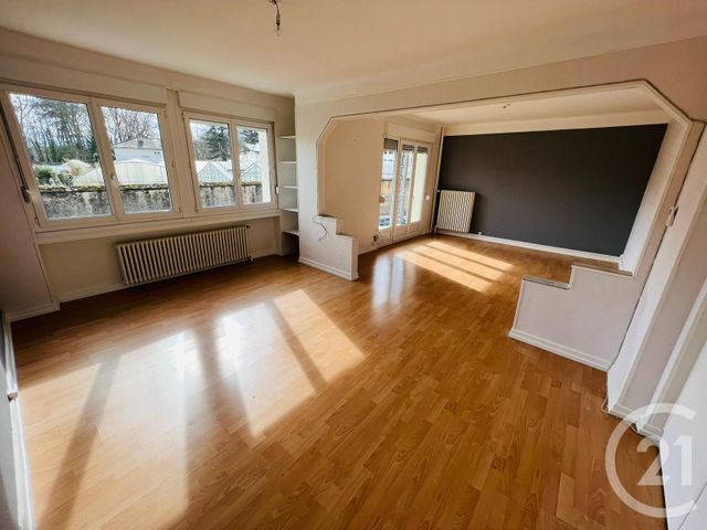 Appartement F4 à louer LE BAN ST MARTIN