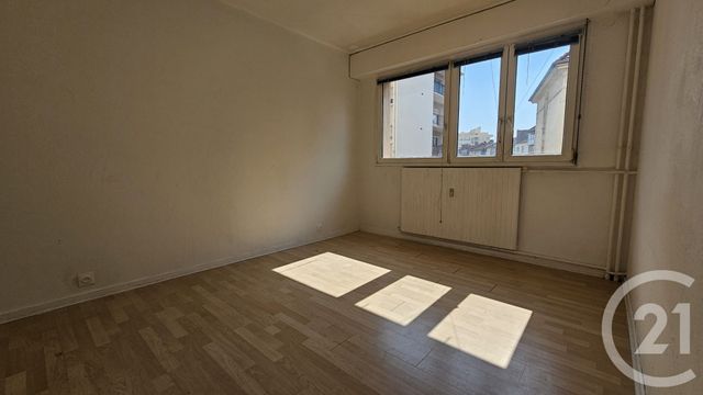 Appartement F3 à vendre - 3 pièces - 63.41 m2 - METZ - 57 - LORRAINE - Century 21 Immo Val