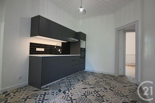 Appartement F2 à louer - 2 pièces - 56.01 m2 - METZ - 57 - LORRAINE - Century 21 Immo Val