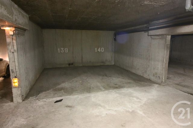 parking - MONTIGNY LES METZ - 57