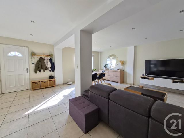 Appartement F5 à vendre - 5 pièces - 116.18 m2 - MAIZIERES LES METZ - 57 - LORRAINE - Century 21 Immo Val