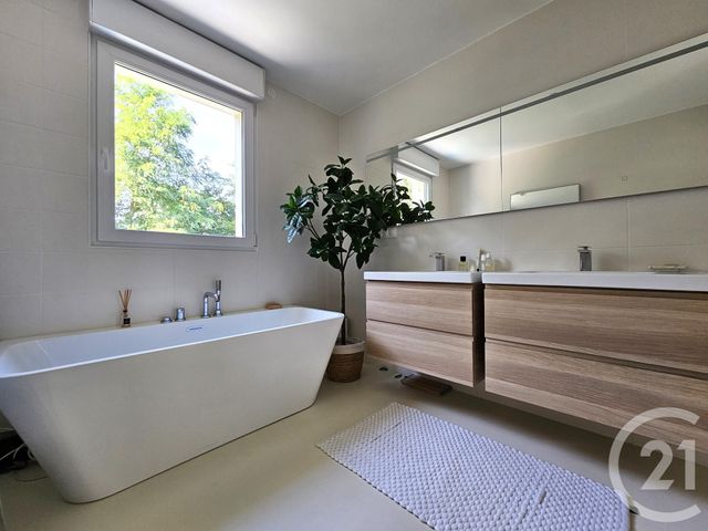 maison à vendre - 5 pièces - 172.2 m2 - JOUY AUX ARCHES - 57 - LORRAINE - Century 21 Immo Val