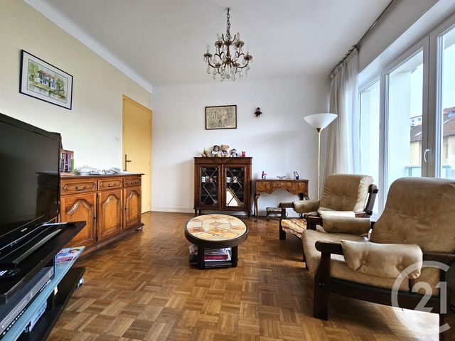 Afficher la photo en grand Appartement F4 à vendre - 4 pièces - 91.25 m2 - MONTIGNY LES METZ - 57 - LORRAINE - Century 21 Immo Val