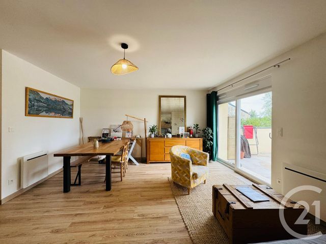 Appartement F5 à louer CUVRY