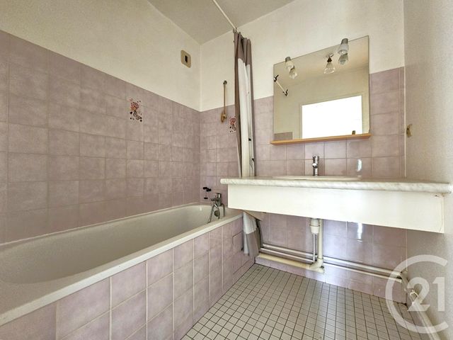Appartement à vendre - 2 pièces - 49.47 m2 - METZ - 57 - LORRAINE - Century 21 Immo Val