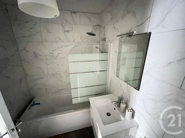 Appartement à louer - 2 pièces - 55.22 m2 - METZ - 57 - LORRAINE - Century 21 Immo Val