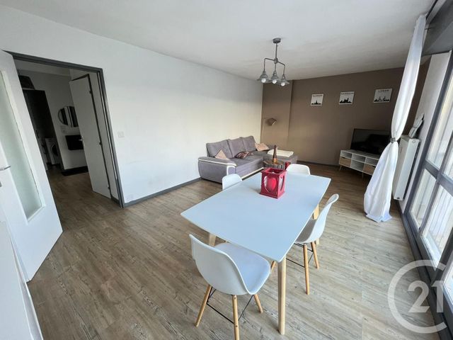 Appartement à louer - 2 pièces - 55.22 m2 - METZ - 57 - LORRAINE - Century 21 Immo Val