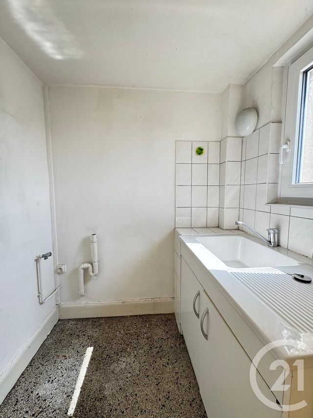 Appartement F3 à louer - 3 pièces - 96.94 m2 - THIONVILLE - 57 - LORRAINE - Century 21 Immo Val