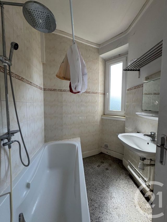 Appartement F3 à louer - 3 pièces - 96.94 m2 - THIONVILLE - 57 - LORRAINE - Century 21 Immo Val