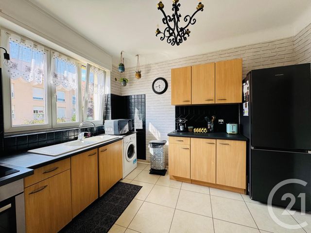 Appartement F3 à louer - 3 pièces - 59.65 m2 - LE BAN ST MARTIN - 57 - LORRAINE - Century 21 Immo Val