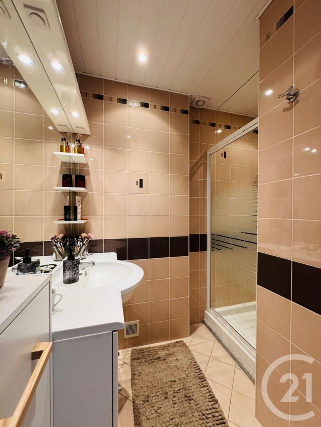 Appartement F3 à louer - 3 pièces - 59.65 m2 - LE BAN ST MARTIN - 57 - LORRAINE - Century 21 Immo Val