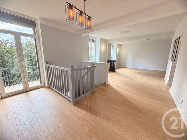 maison à louer - 6 pièces - 167.73 m2 - LE BAN ST MARTIN - 57 - LORRAINE - Century 21 Immo Val