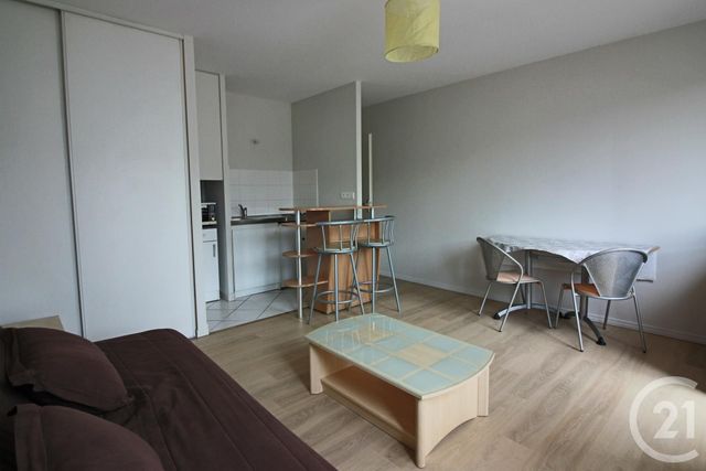 Appartement Studio à louer - 1 pièce - 25.48 m2 - METZ - 57 - LORRAINE - Century 21 Immo Val