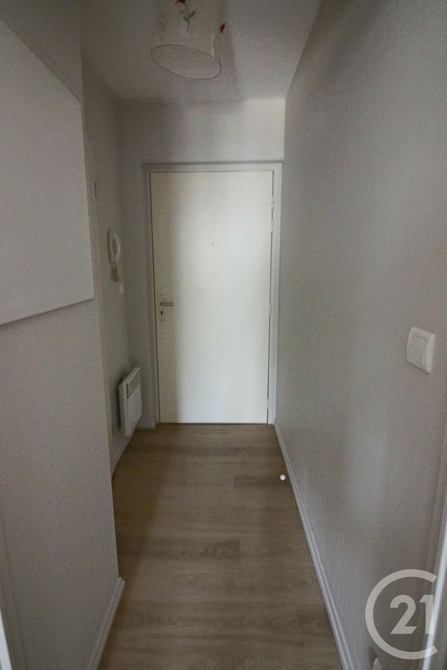 Appartement Studio à louer - 1 pièce - 25.48 m2 - METZ - 57 - LORRAINE - Century 21 Immo Val