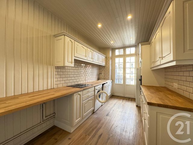 Afficher la photo en grand Appartement F5 à louer - 5 pièces - 120.23 m2 - METZ - 57 - LORRAINE - Century 21 Immo Val