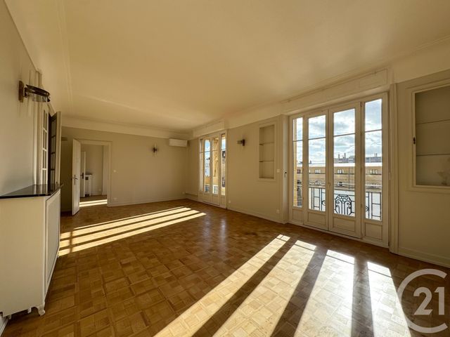 Afficher la photo en grand Appartement F5 à louer - 5 pièces - 120.23 m2 - METZ - 57 - LORRAINE - Century 21 Immo Val