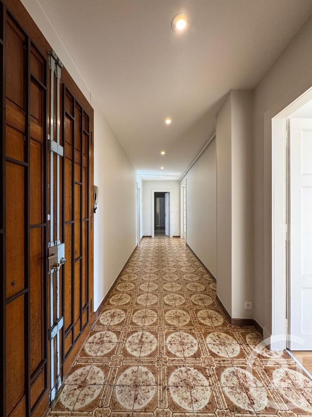 Afficher la photo en grand Appartement F5 à louer - 5 pièces - 120.23 m2 - METZ - 57 - LORRAINE - Century 21 Immo Val