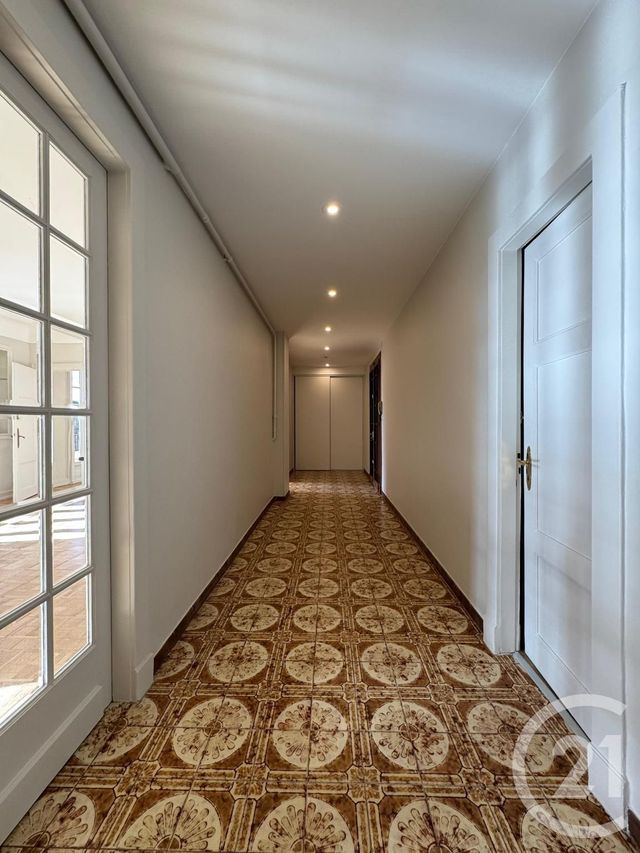 Afficher la photo en grand Appartement F5 à louer - 5 pièces - 120.23 m2 - METZ - 57 - LORRAINE - Century 21 Immo Val