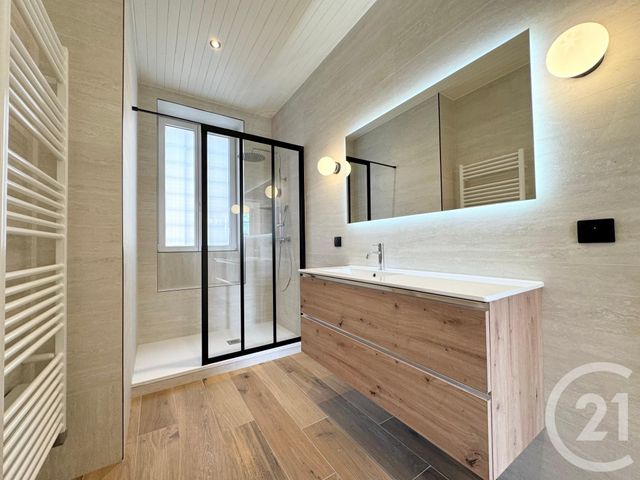 Afficher la photo en grand Appartement F5 à louer - 5 pièces - 120.23 m2 - METZ - 57 - LORRAINE - Century 21 Immo Val