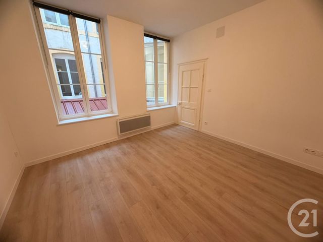 Appartement F1 à louer - 1 pièce - 33.62 m2 - METZ - 57 - LORRAINE - Century 21 Immo Val