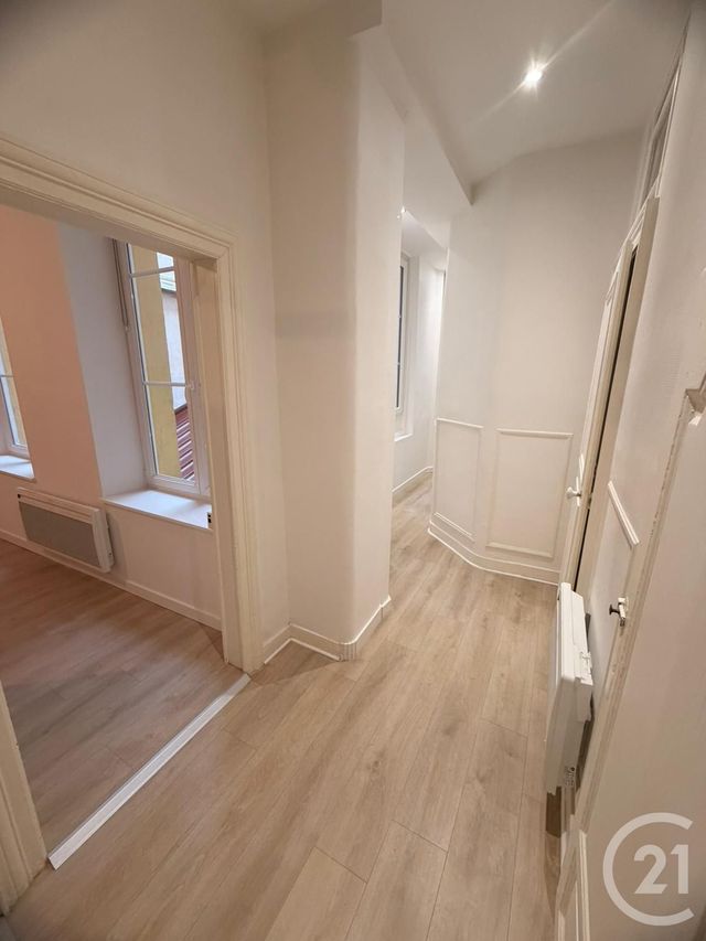 Appartement F1 à louer - 1 pièce - 33.62 m2 - METZ - 57 - LORRAINE - Century 21 Immo Val