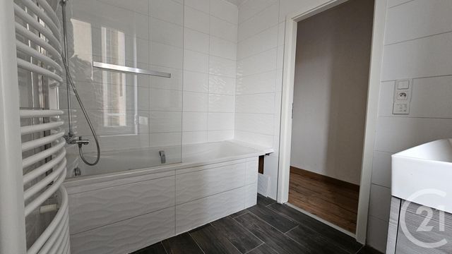 Appartement F5 à vendre - 5 pièces - 94.81 m2 - MONTIGNY LES METZ - 57 - LORRAINE - Century 21 Immo Val