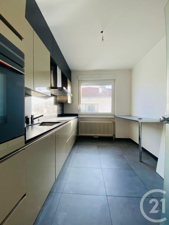Appartement F5 à louer - 6 pièces - 127.98 m2 - METZ - 57 - LORRAINE - Century 21 Immo Val