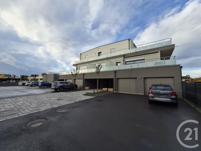 Afficher la photo en grand Appartement F4 à vendre - 4 pièces - 90.12 m2 - CUVRY - 57 - LORRAINE - Century 21 Immo Val
