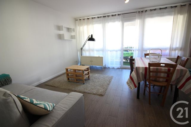 Appartement F1 à louer - 1 pièce - 34.7 m2 - METZ - 57 - LORRAINE - Century 21 Immo Val
