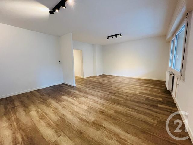 Appartement à louer - 4 pièces - 83.5 m2 - METZ - 57 - LORRAINE - Century 21 Immo Val