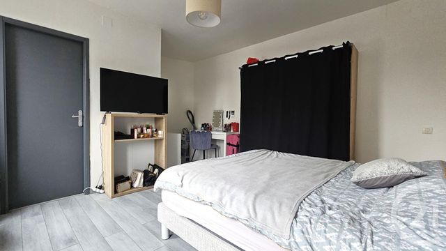 Afficher la photo en grand Appartement F2 à vendre - 2 pièces - 47.84 m2 - LONGEVILLE LES METZ - 57 - LORRAINE - Century 21 Immo Val
