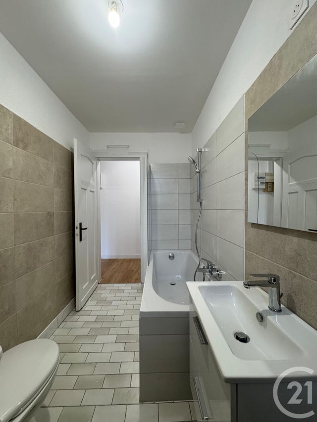 Appartement F3 à louer - 3 pièces - 63.6 m2 - METZ - 57 - LORRAINE - Century 21 Immo Val