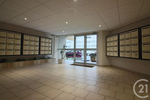 Appartement F2 à louer - 2 pièces - 44.52 m2 - METZ - 57 - LORRAINE - Century 21 Immo Val