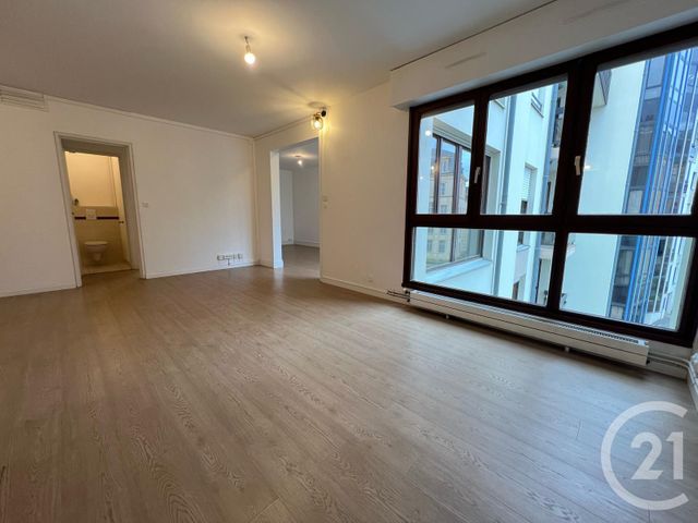 Appartement à louer - 2 pièces - 59.52 m2 - METZ - 57 - LORRAINE - Century 21 Immo Val