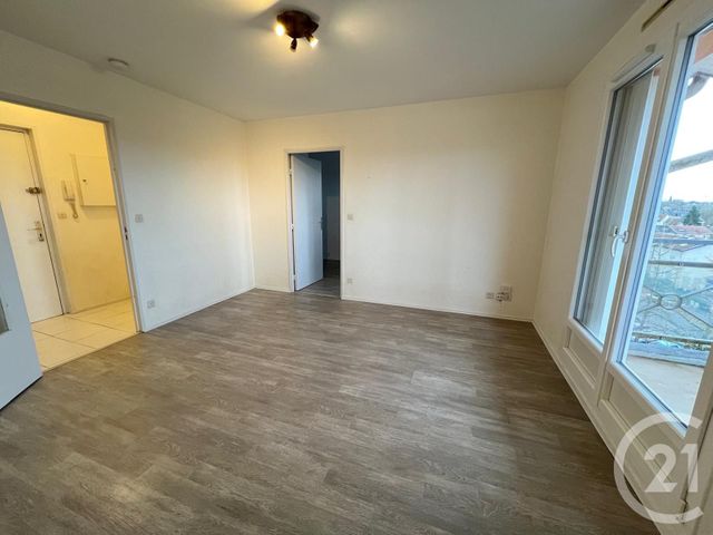 Appartement à louer - 2 pièces - 40.33 m2 - LONGEVILLE LES METZ - 57 - LORRAINE - Century 21 Immo Val