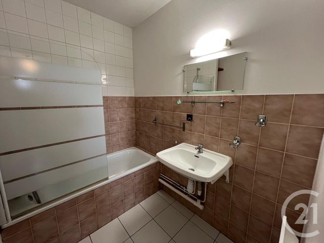 Appartement à louer - 2 pièces - 40.33 m2 - LONGEVILLE LES METZ - 57 - LORRAINE - Century 21 Immo Val