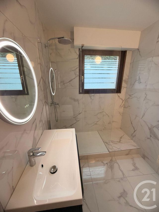 Appartement F3 à louer - 3 pièces - 74.08 m2 - MONTIGNY LES METZ - 57 - LORRAINE - Century 21 Immo Val