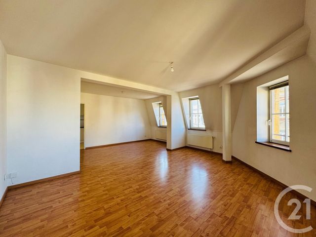 Appartement F5 à louer - 5 pièces - 98.5 m2 - METZ - 57 - LORRAINE - Century 21 Immo Val