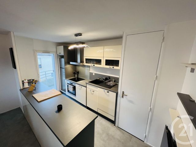 Appartement F3 à louer - 3 pièces - 62.9 m2 - METZ - 57 - LORRAINE - Century 21 Immo Val