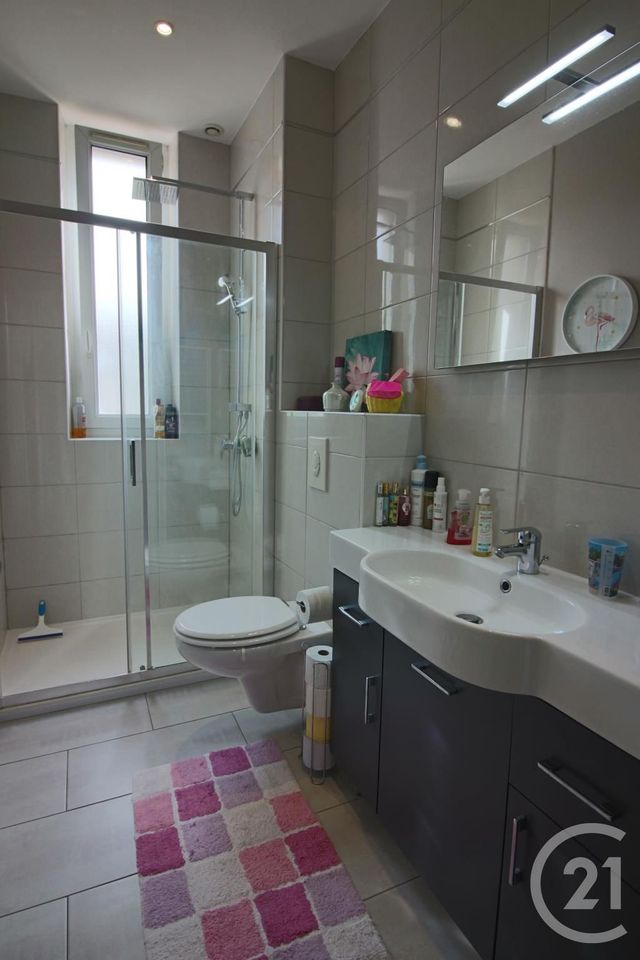 Appartement F3 à louer - 3 pièces - 72.75 m2 - METZ - 57 - LORRAINE - Century 21 Immo Val