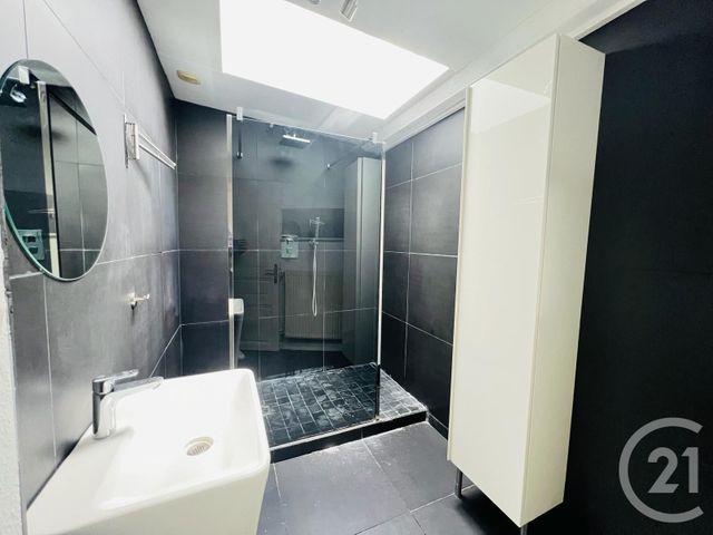 Appartement F3 à louer - 3 pièces - 65.5 m2 - METZ - 57 - LORRAINE - Century 21 Immo Val