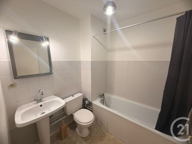 Appartement F1 à louer - 1 pièce - 31.49 m2 - METZ - 57 - LORRAINE - Century 21 Immo Val