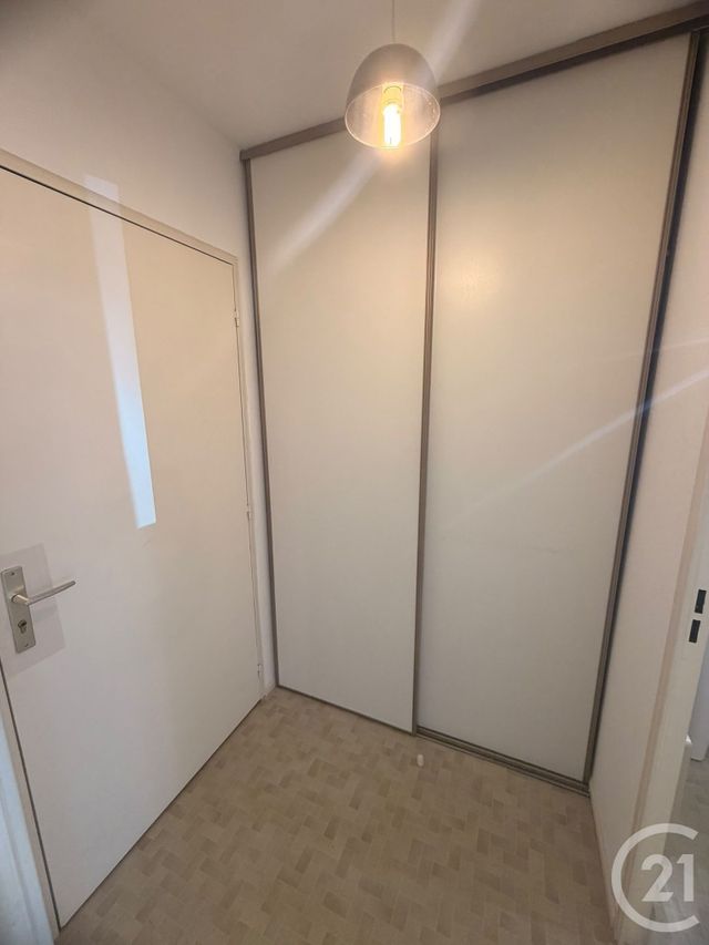 Appartement F1 à louer - 1 pièce - 31.49 m2 - METZ - 57 - LORRAINE - Century 21 Immo Val