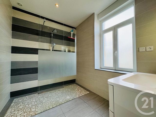 Appartement F2 à louer - 2 pièces - 57.37 m2 - LE BAN ST MARTIN - 57 - LORRAINE - Century 21 Immo Val