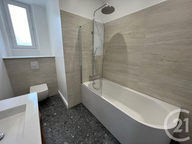 Appartement F3 à louer - 3 pièces - 67.5 m2 - METZ - 57 - LORRAINE - Century 21 Immo Val