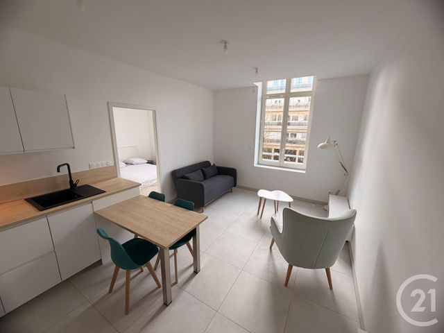 Appartement à louer - 2 pièces - 35.0 m2 - THIONVILLE - 57 - LORRAINE - Century 21 Immo Val