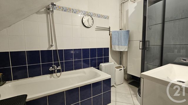 Appartement F5 à vendre - 5 pièces - 65.76 m2 - MOULINS LES METZ - 57 - LORRAINE - Century 21 Immo Val