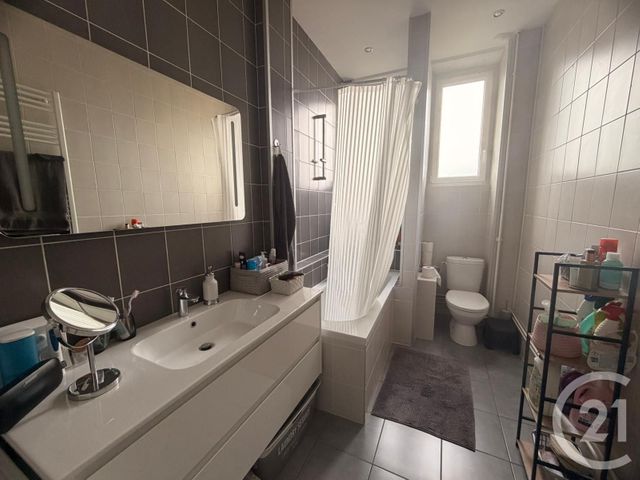 Appartement F5 à louer - 5 pièces - 125.17 m2 - METZ - 57 - LORRAINE - Century 21 Immo Val