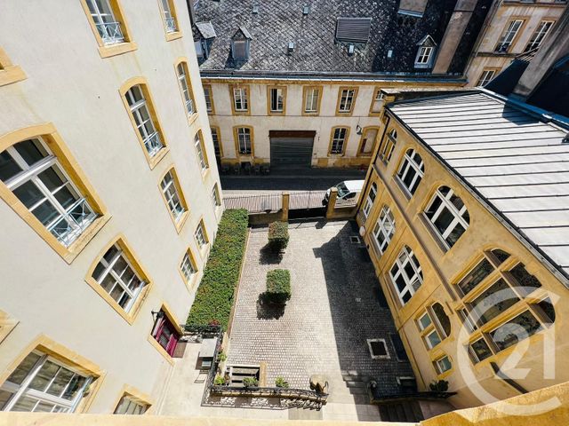 Appartement à louer - 2 pièces - 66.15 m2 - METZ - 57 - LORRAINE - Century 21 Immo Val